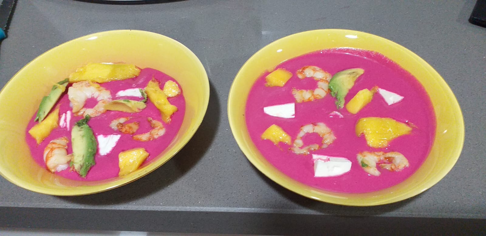 crema de remolacha al ajo blanco